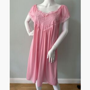 Vintage 80s Pink Nightgown Nightdress Lingerie Dress with Lace and Bow size 46